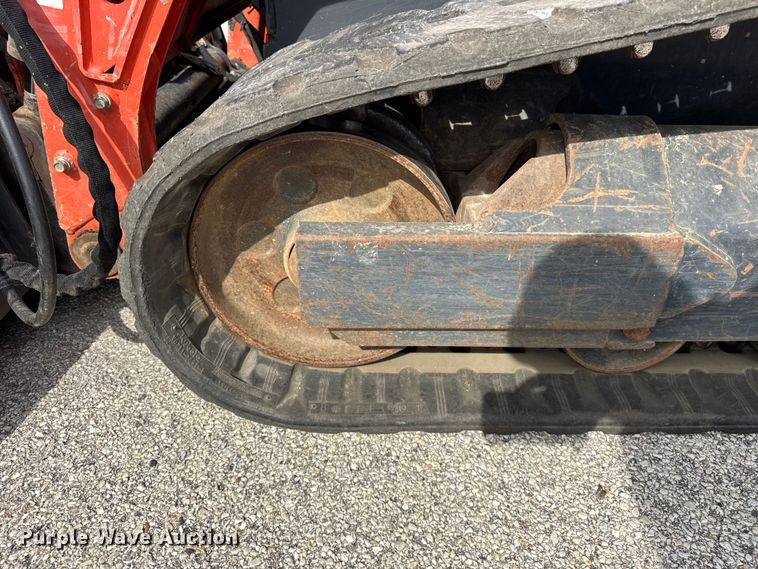 image for item EF2192 Kubota SVL65-2 tracked skid steer loader