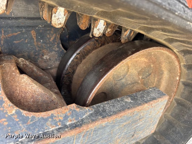 image for item EF2192 Kubota SVL65-2 tracked skid steer loader