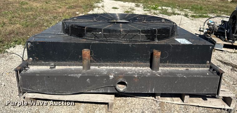 image for item EF2216 Wirtgen  2200  radiator 