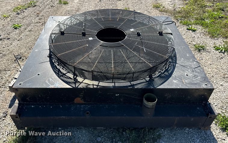 image for item EF2216 Wirtgen  2200  radiator 