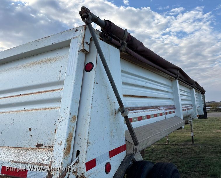 image for item EF6071 2004 Clement LW3834-AIR end dump trailer