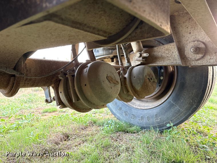 image for item EF6071 2004 Clement LW3834-AIR end dump trailer