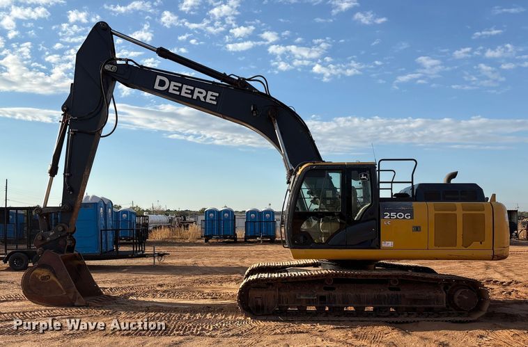 image for item EF6073 2014 John Deere 250G excavator