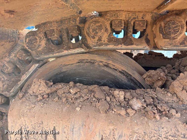 image for item EF6073 2014 John Deere 250G excavator