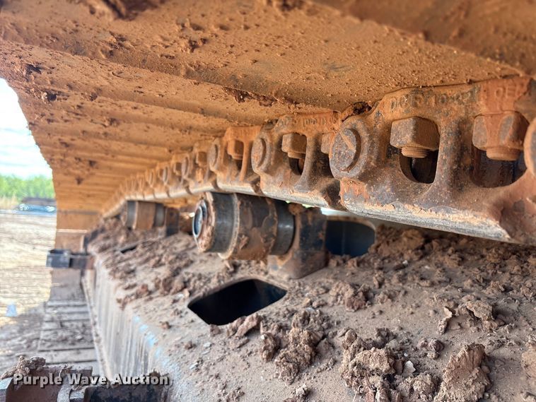 image for item EF6073 2014 John Deere 250G excavator