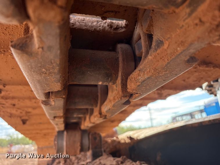 image for item EF6073 2014 John Deere 250G excavator