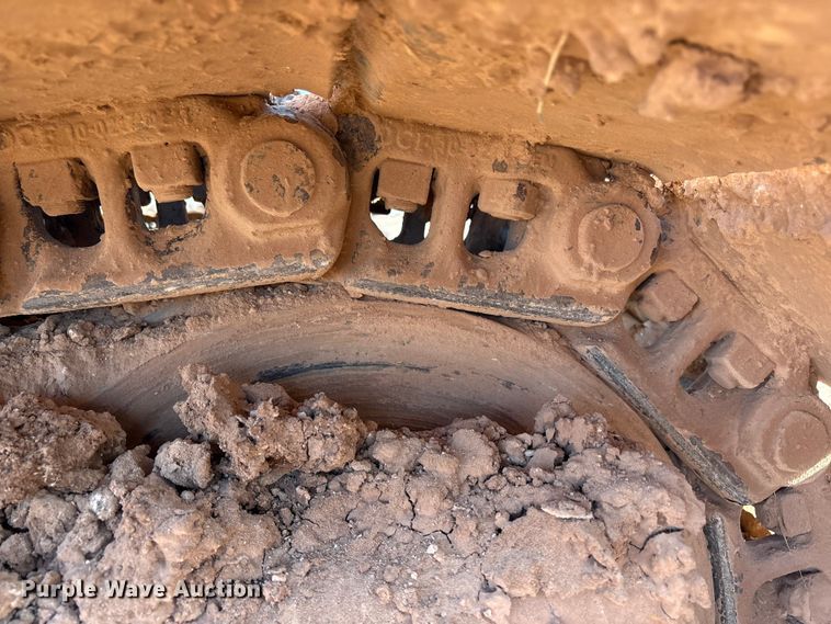 image for item EF6073 2014 John Deere 250G excavator