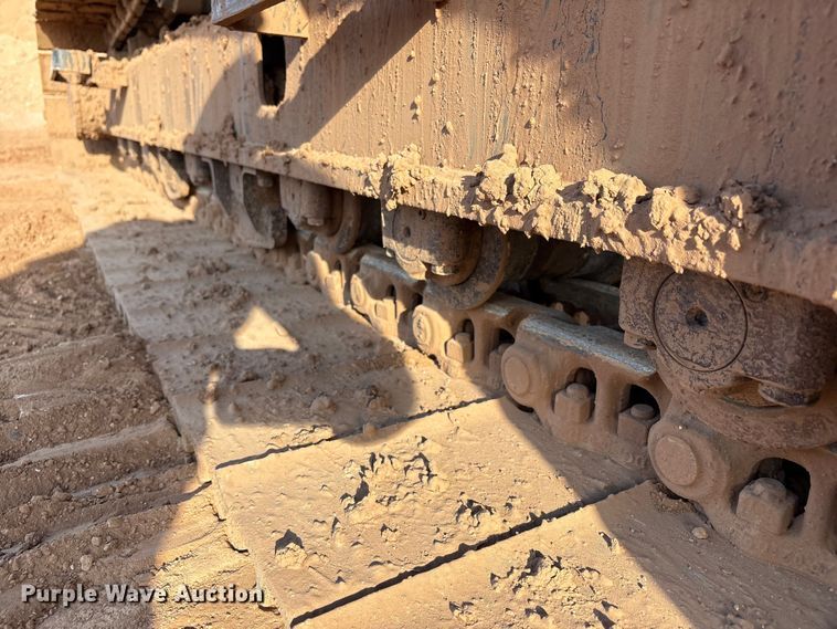 image for item EF6073 2014 John Deere 250G excavator