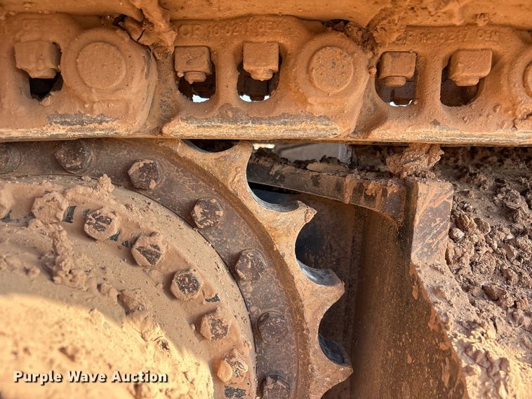 image for item EF6073 2014 John Deere 250G excavator