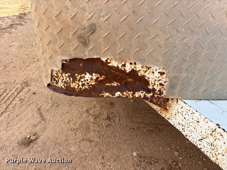 image for item EF6074 2009 W-W  enclosed cargo trailer