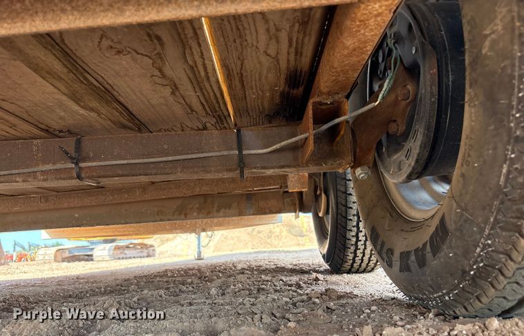 image for item EF6074 2009 W-W  enclosed cargo trailer