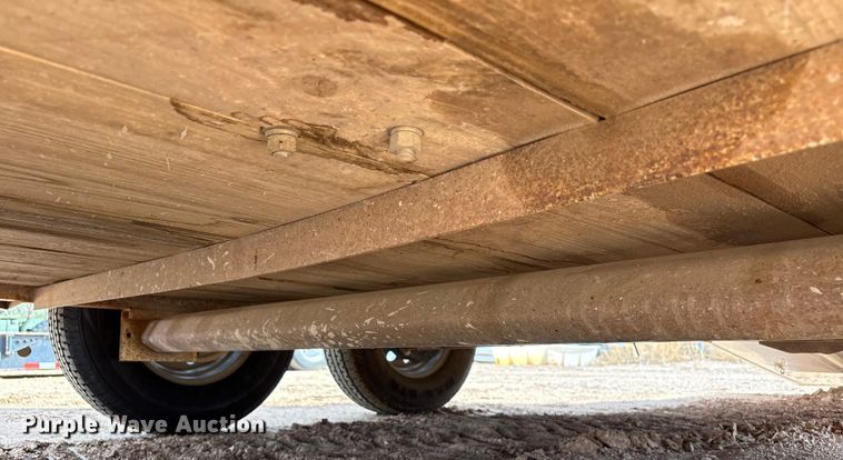 image for item EF6074 2009 W-W  enclosed cargo trailer