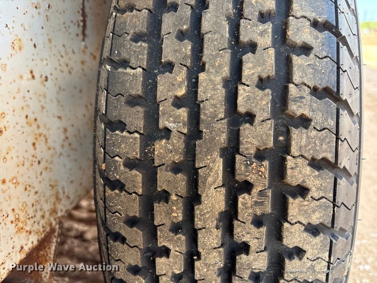 image for item EF6074 2009 W-W  enclosed cargo trailer