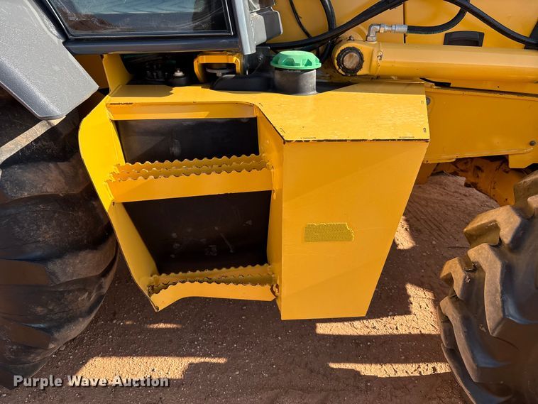 image for item EF6075 2014 John Deere 310SK backhoe