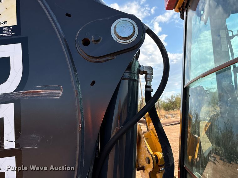 image for item EF6075 2014 John Deere 310SK backhoe