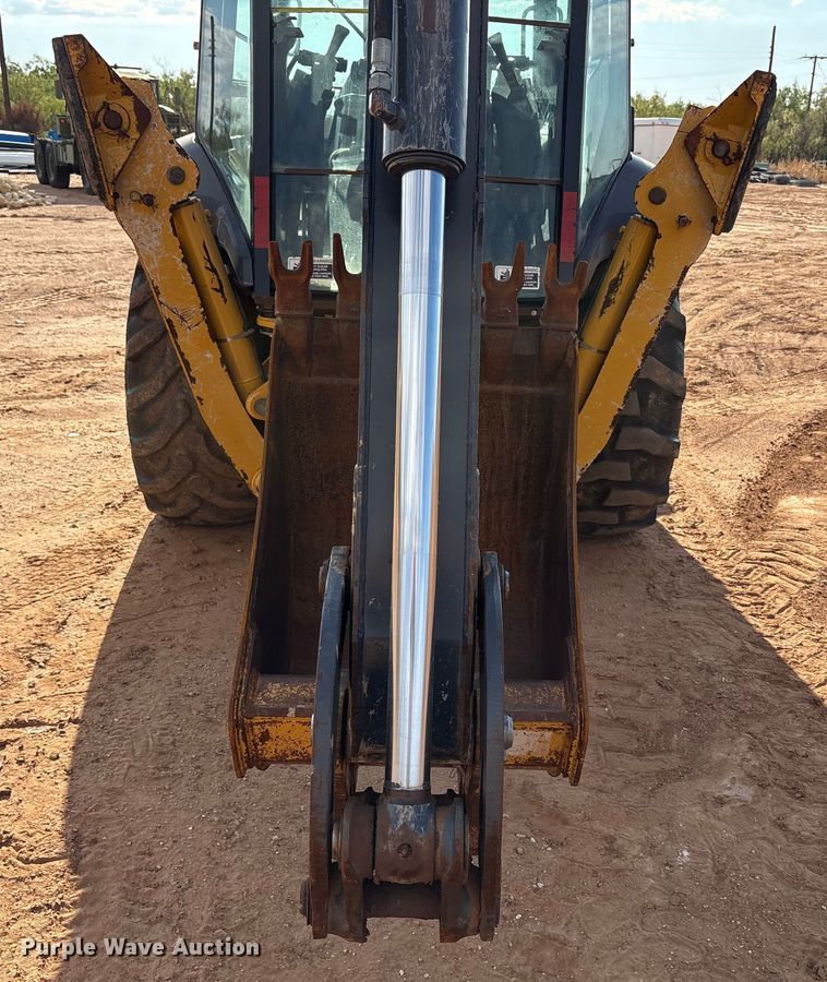 image for item EF6075 2014 John Deere 310SK backhoe