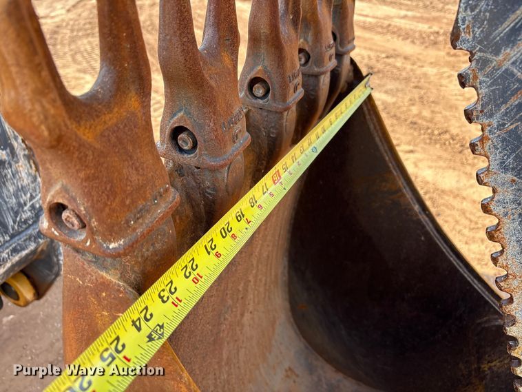 image for item EF6075 2014 John Deere 310SK backhoe