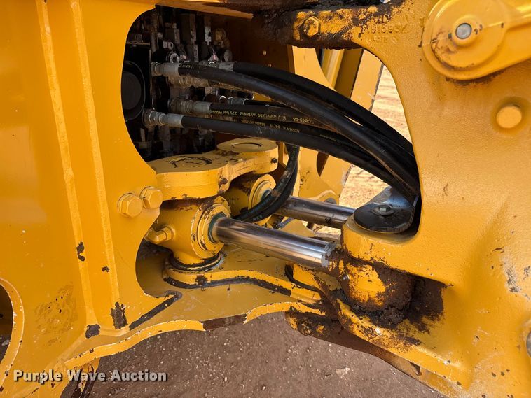 image for item EF6075 2014 John Deere 310SK backhoe
