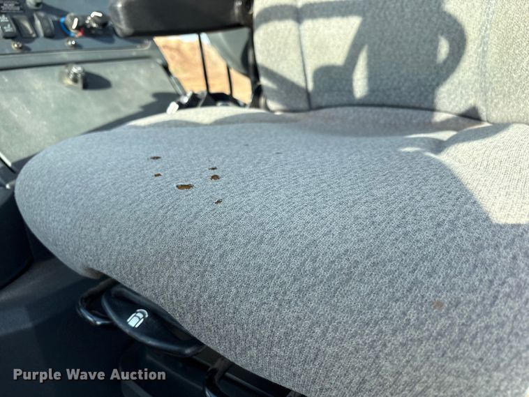 image for item EF6075 2014 John Deere 310SK backhoe