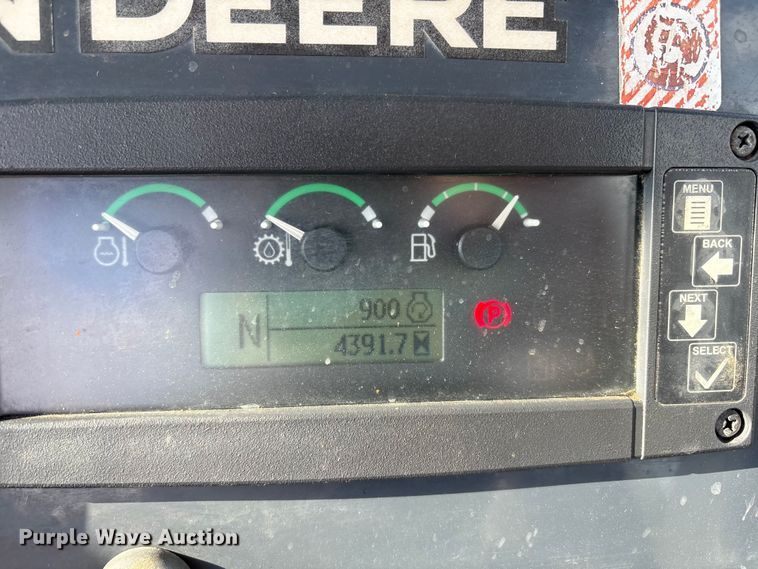 image for item EF6075 2014 John Deere 310SK backhoe