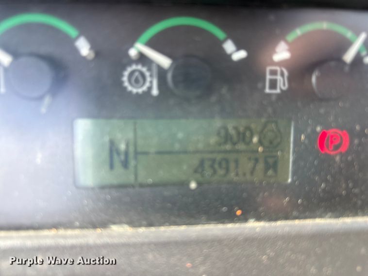 image for item EF6075 2014 John Deere 310SK backhoe