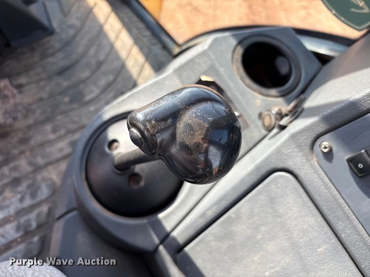 image for item EF6075 2014 John Deere 310SK backhoe