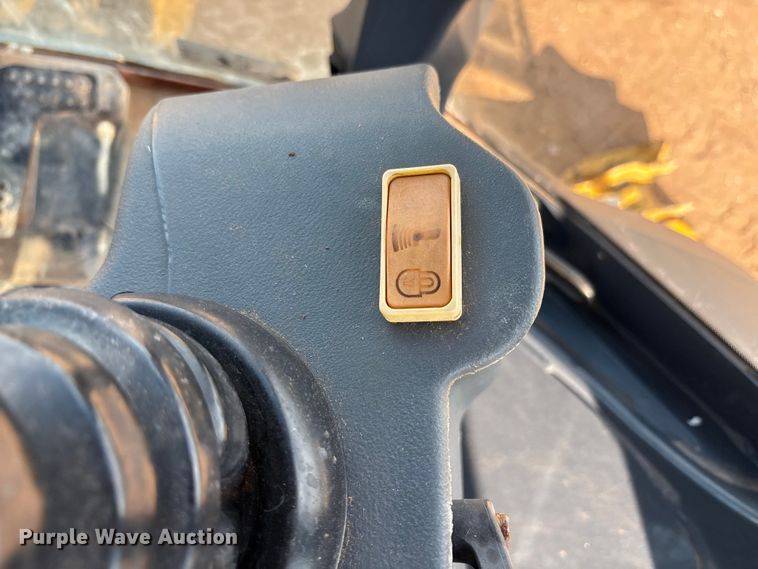 image for item EF6075 2014 John Deere 310SK backhoe