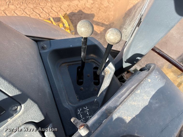 image for item EF6075 2014 John Deere 310SK backhoe