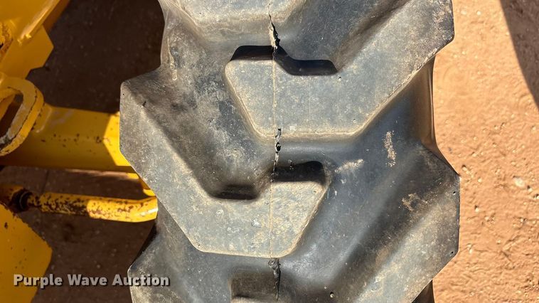 image for item EF6075 2014 John Deere 310SK backhoe