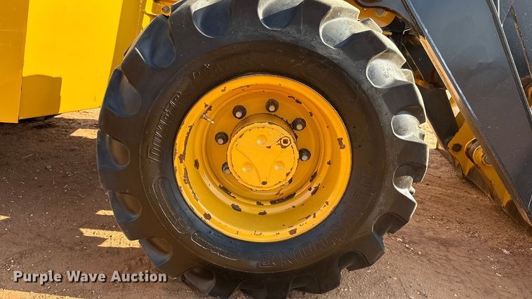 image for item EF6075 2014 John Deere 310SK backhoe