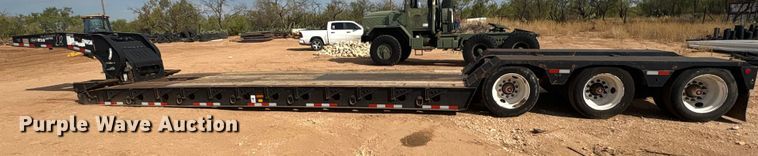 image for item EF6076 2011 Etnyre Blackhawk limited lowboy equipment trailer