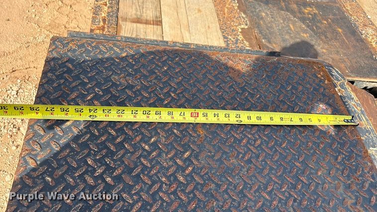 image for item EF6076 2011 Etnyre Blackhawk limited lowboy equipment trailer