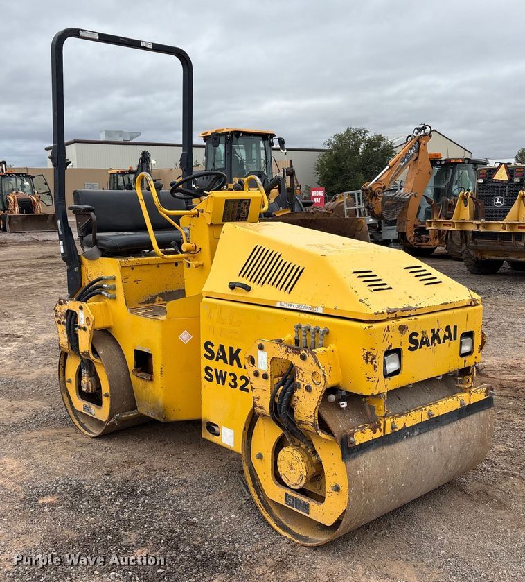 image for item EF6082 2007 Sakai SW320 double drum vibratory roller