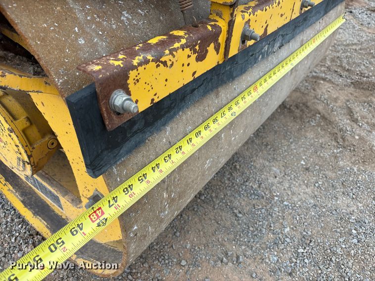 image for item EF6082 2007 Sakai SW320 double drum vibratory roller