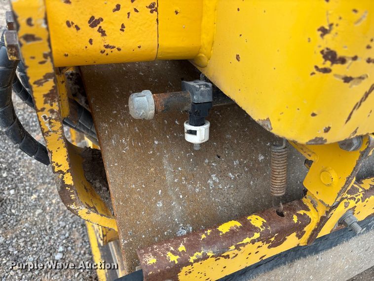 image for item EF6082 2007 Sakai SW320 double drum vibratory roller