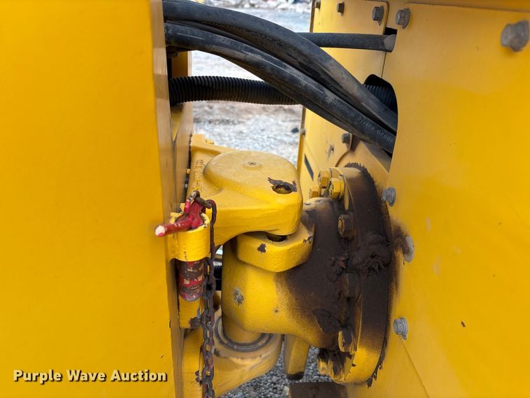 image for item EF6082 2007 Sakai SW320 double drum vibratory roller