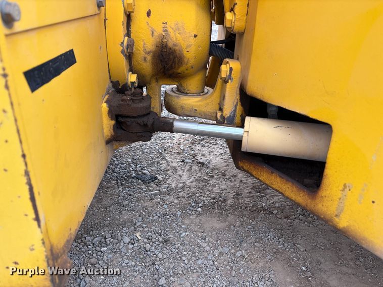 image for item EF6082 2007 Sakai SW320 double drum vibratory roller