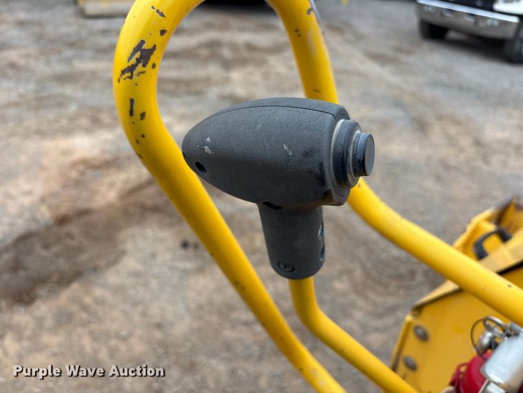 image for item EF6082 2007 Sakai SW320 double drum vibratory roller