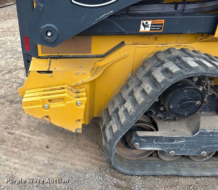 image for item EF6083 2021 John Deere 333G tracked skid steer loader