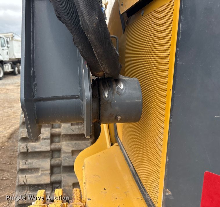 image for item EF6083 2021 John Deere 333G tracked skid steer loader