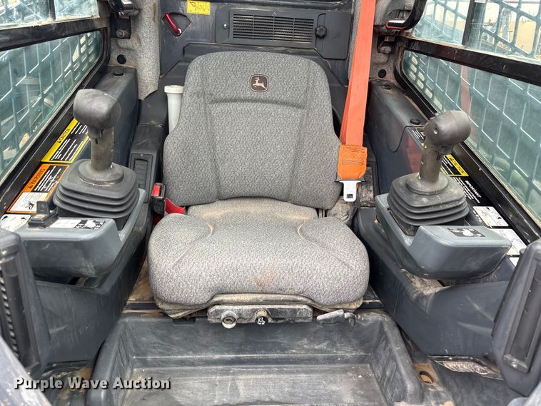 image for item EF6083 2021 John Deere 333G tracked skid steer loader