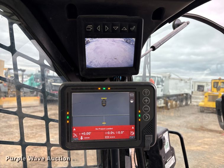 image for item EF6083 2021 John Deere 333G tracked skid steer loader