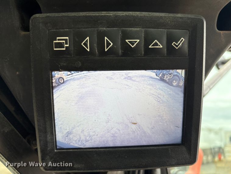 image for item EF6083 2021 John Deere 333G tracked skid steer loader