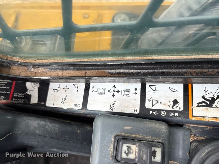 image for item EF6083 2021 John Deere 333G tracked skid steer loader