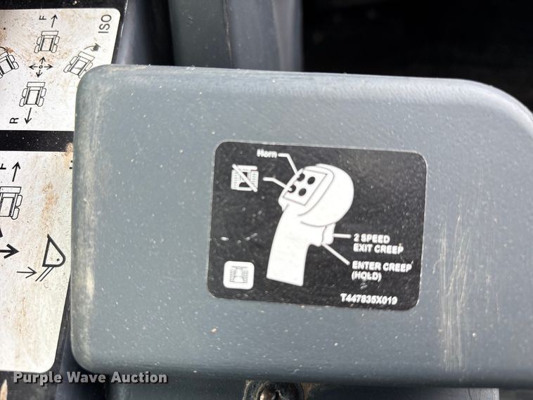 image for item EF6083 2021 John Deere 333G tracked skid steer loader