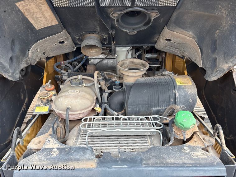 image for item EF6083 2021 John Deere 333G tracked skid steer loader