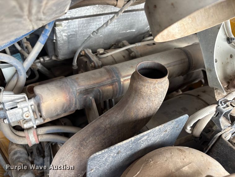 image for item EF6083 2021 John Deere 333G tracked skid steer loader