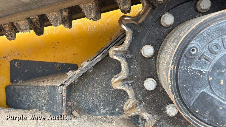 image for item EF6083 2021 John Deere 333G tracked skid steer loader