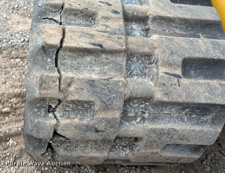 image for item EF6083 2021 John Deere 333G tracked skid steer loader