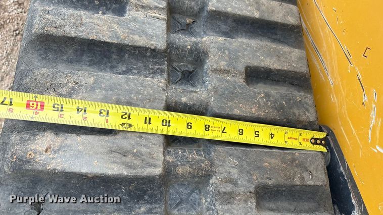 image for item EF6083 2021 John Deere 333G tracked skid steer loader